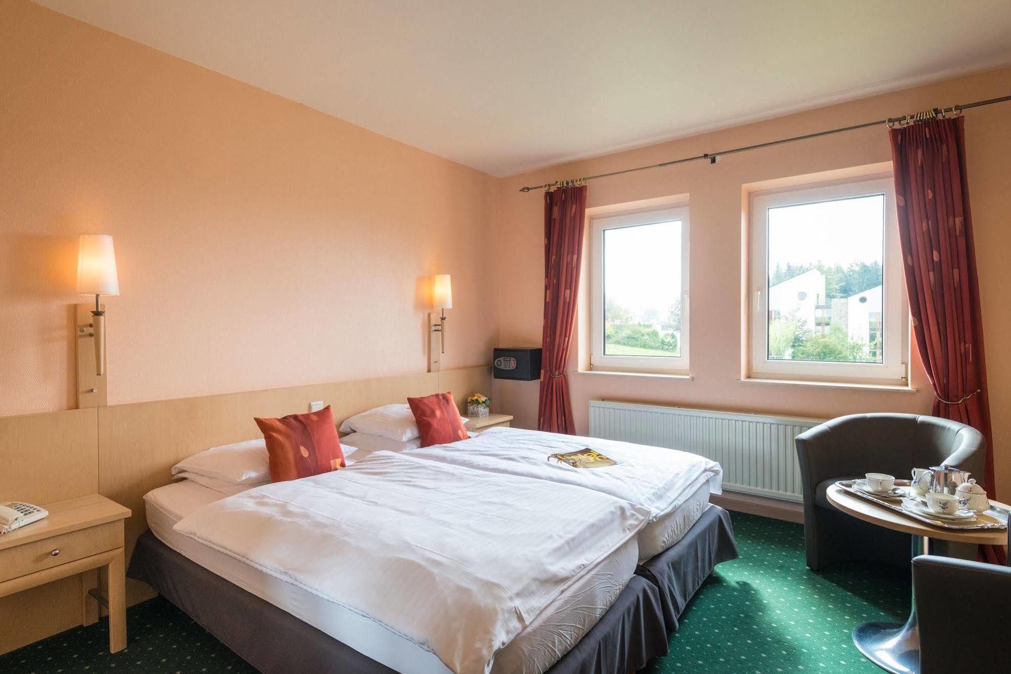 Hotel Hotleu Waimes Exteriör bild